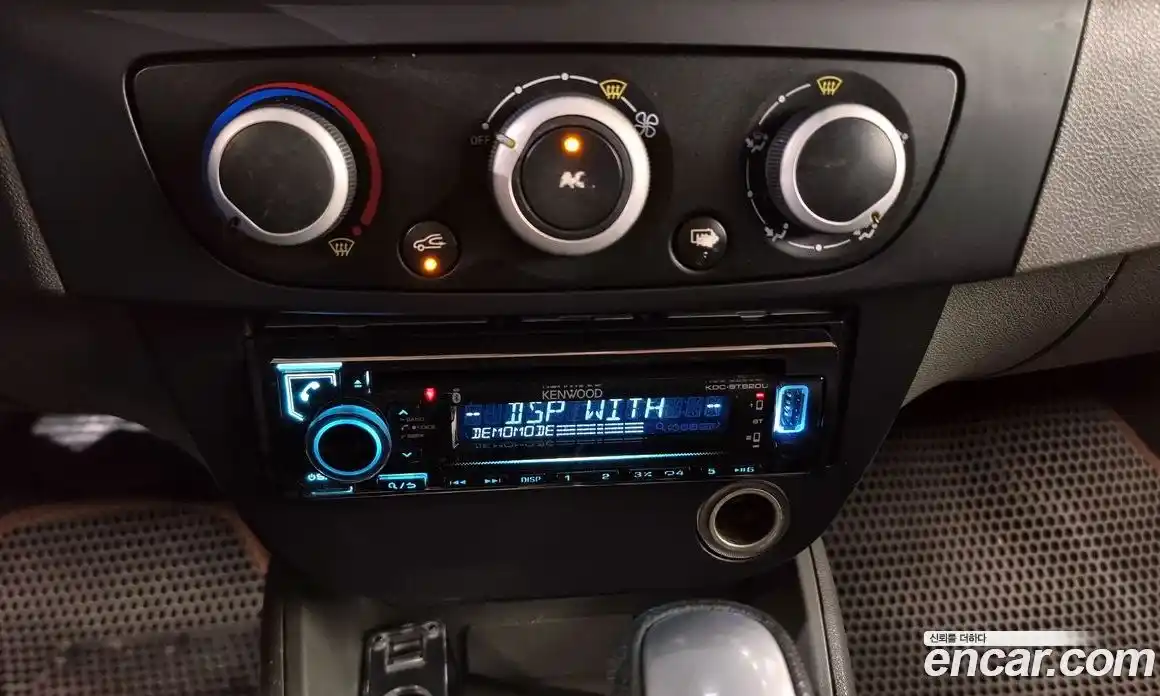 Renault SM3 2011 1.6 Автомат в Москве № 151822, фото 10