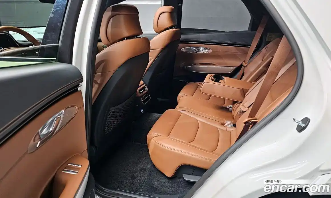 Genesis GV70 2023 2.5 Автомат в Москве № 15596, фото 7