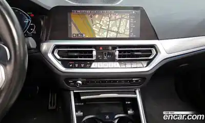 BMW 3-Series 2022 2.0 Автомат в Москве № 157296, миниатюра 3