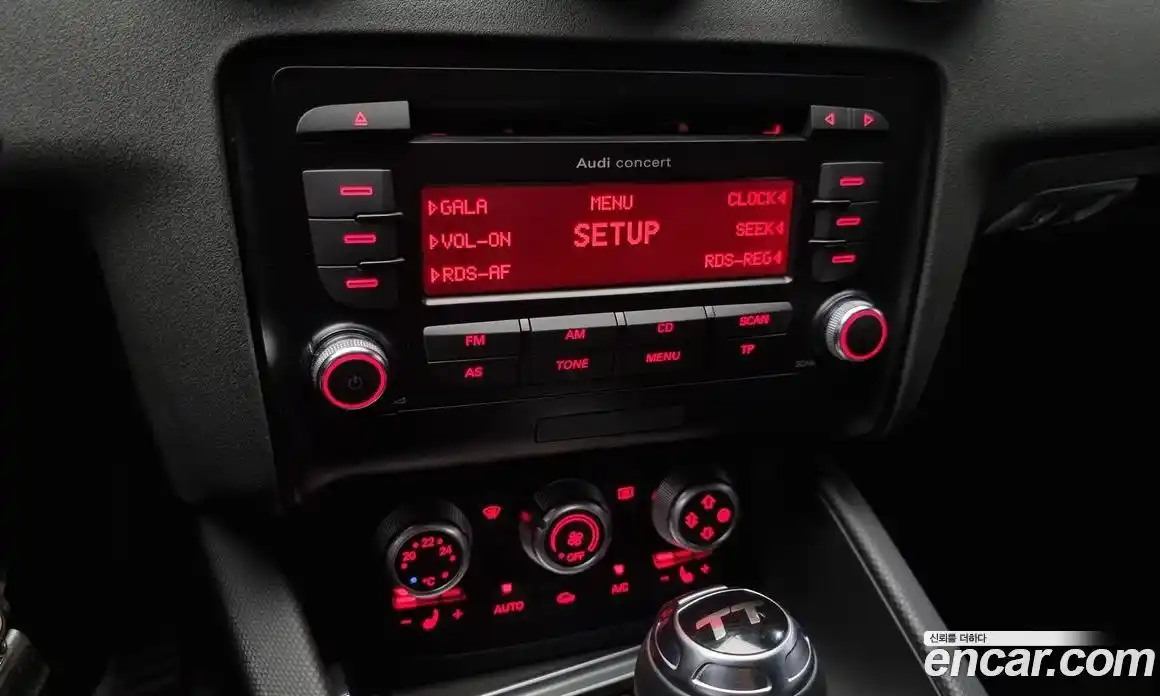 Audi TT 2014 2.0 Автомат в Москве № 157532, фото 16