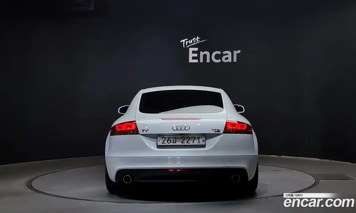 Audi TT 2014 2.0 Автомат в Москве № 157532, фото 9