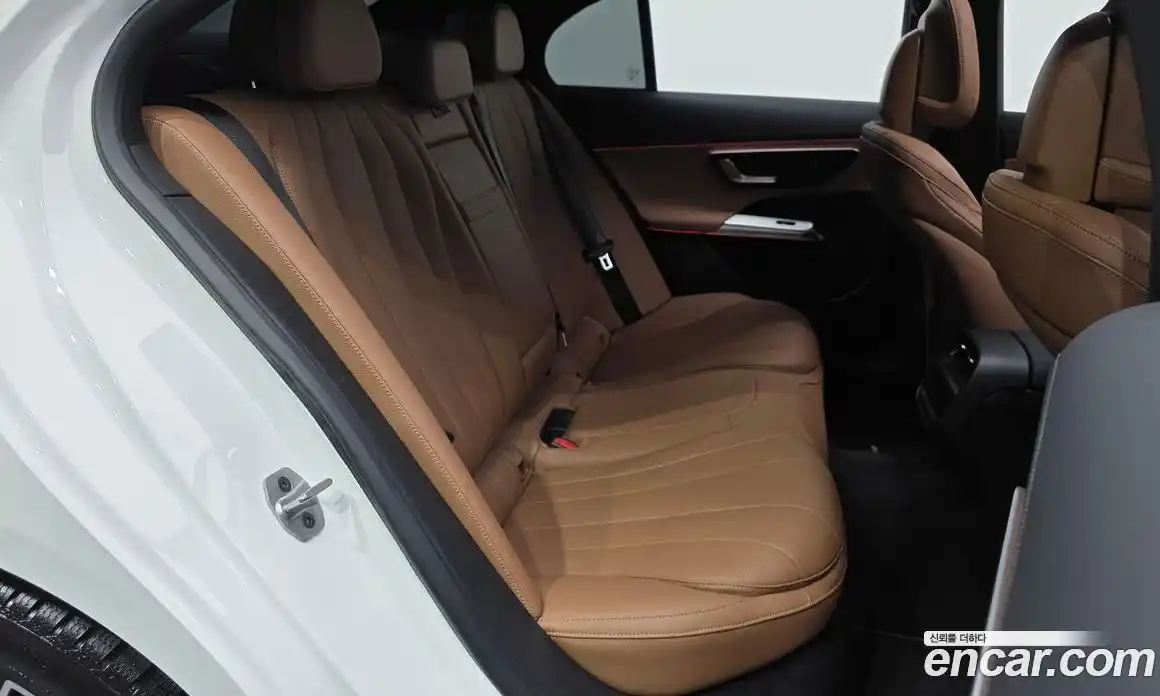 Mercedes-Benz E-Class 2026 2.0 Автомат в Москве № 160010, фото 13