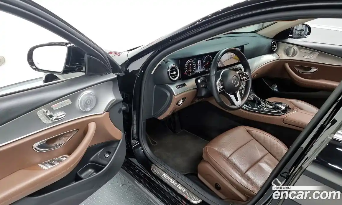 Mercedes-Benz E-Class 2020 2.0 Автомат в Москве № 160634, фото 3