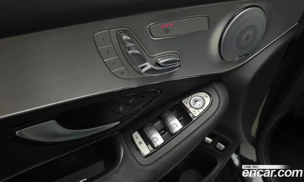 Mercedes-Benz GLC-Class 2019 2.0 Автомат в Москве № 160674, фото 18