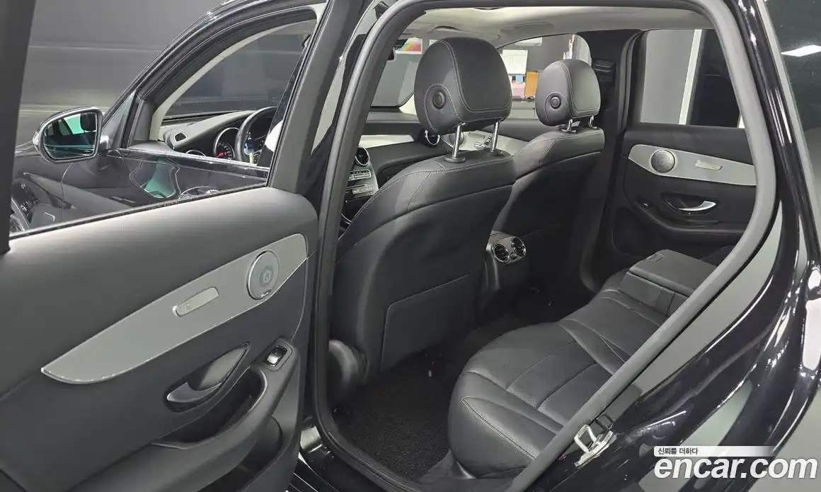 Mercedes-Benz GLC-Class 2019 2.0 Автомат в Москве № 160674, фото 3