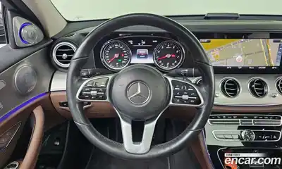 Mercedes-Benz E-Class 2019 2.0 Автомат в Москве № 160921, миниатюра 11