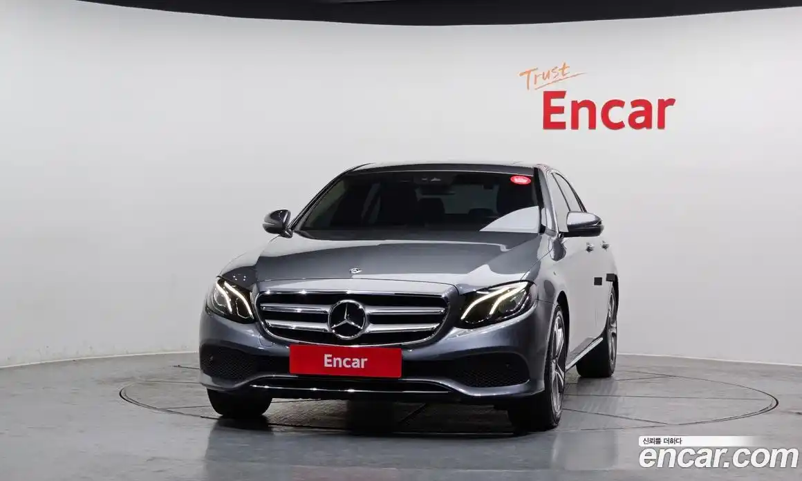 Mercedes-Benz E-Class 2019 2.0 Автомат в Москве № 160921, фото 12
