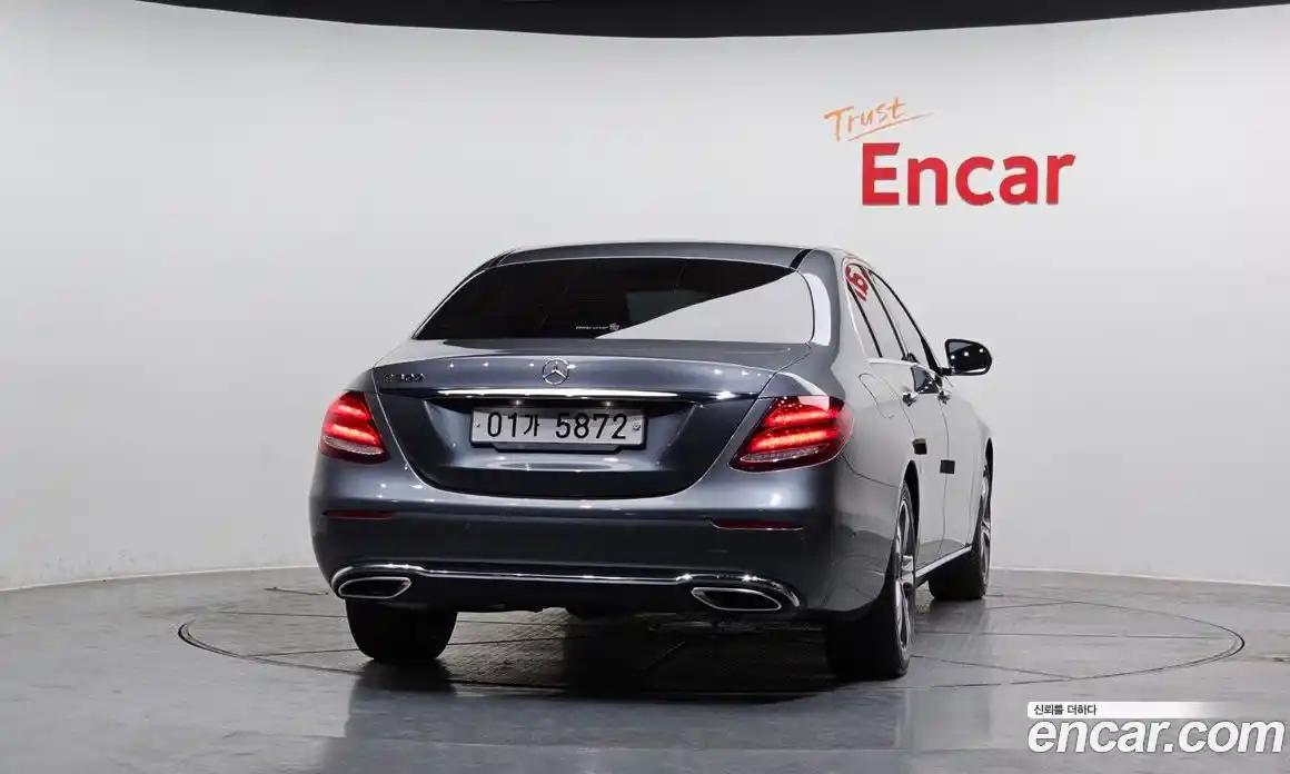 Mercedes-Benz E-Class 2019 2.0 Автомат в Москве № 160921, фото 17