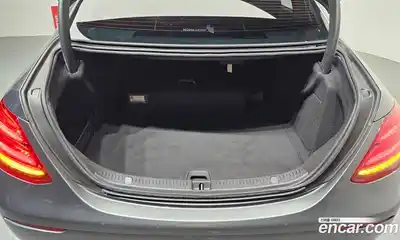 Mercedes-Benz E-Class 2019 2.0 Автомат в Москве № 160921, миниатюра 7