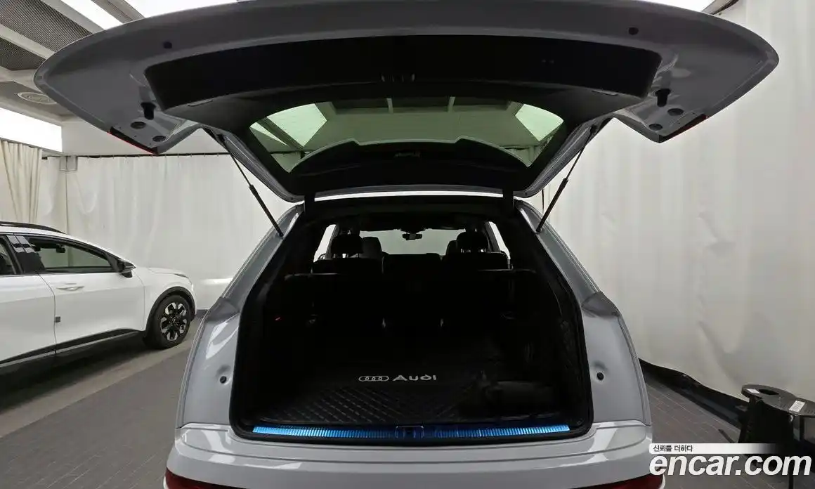 Audi Q7 2022 3.0 Автомат в Москве № 162971, фото 14