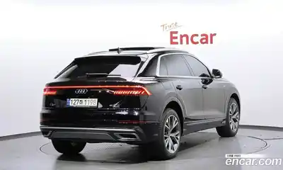 Audi Q8 2021 3.0 Автомат в Москве № 163712, миниатюра 2