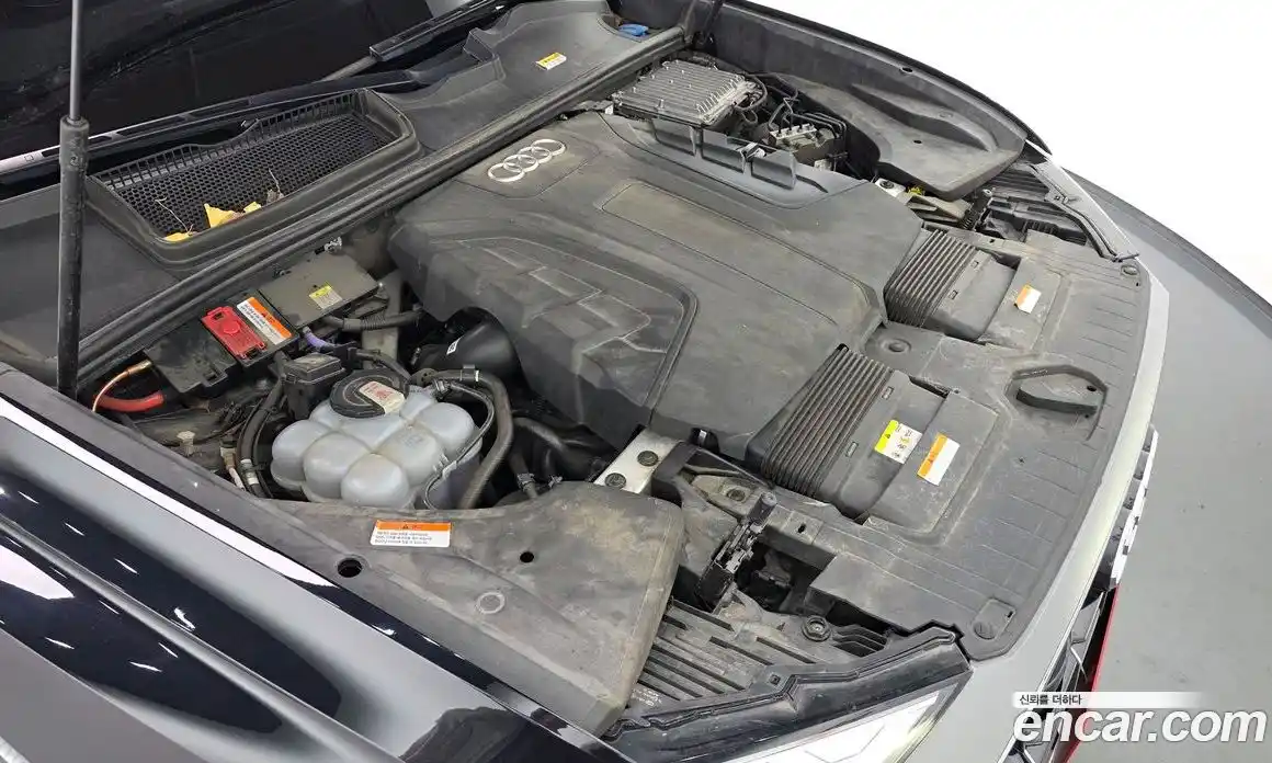 Audi Q8 2021 3.0 Автомат в Москве № 163712, фото 5