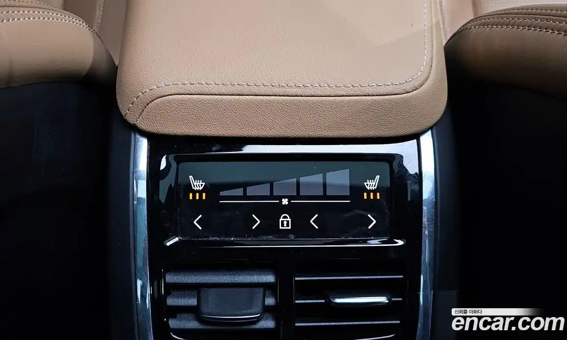 Volvo V60 2022 2.0 Автомат в Москве № 164273, фото 13