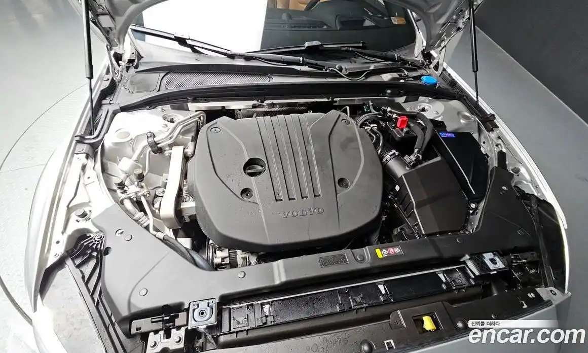 Volvo V60 2022 2.0 Автомат в Москве № 164273, фото 20