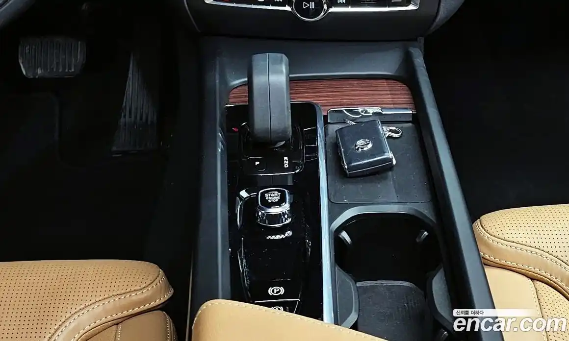 Volvo V60 2022 2.0 Автомат в Москве № 164273, фото 3