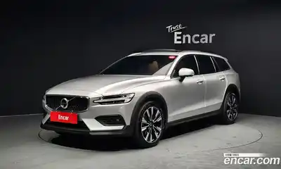 Volvo V60 2022 2.0 Автомат в Москве № 164273, миниатюра 5