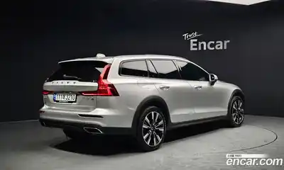 Volvo V60 2022 2.0 Автомат в Москве № 164273, миниатюра 8