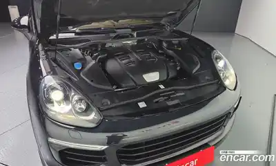 Porsche Cayenne 2017 3.0 Автомат в Москве № 165656, миниатюра 2
