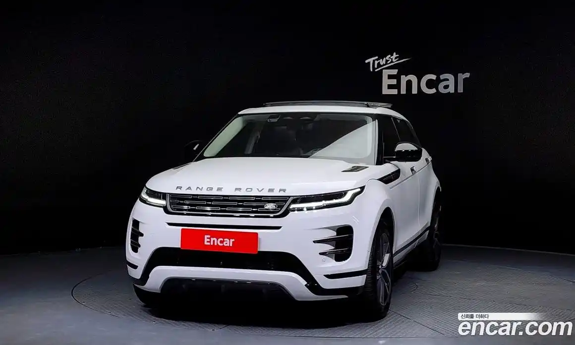 Land Rover Range-Rover Evoque 2024 2.0 Автомат в Москве № 165993, фото 13