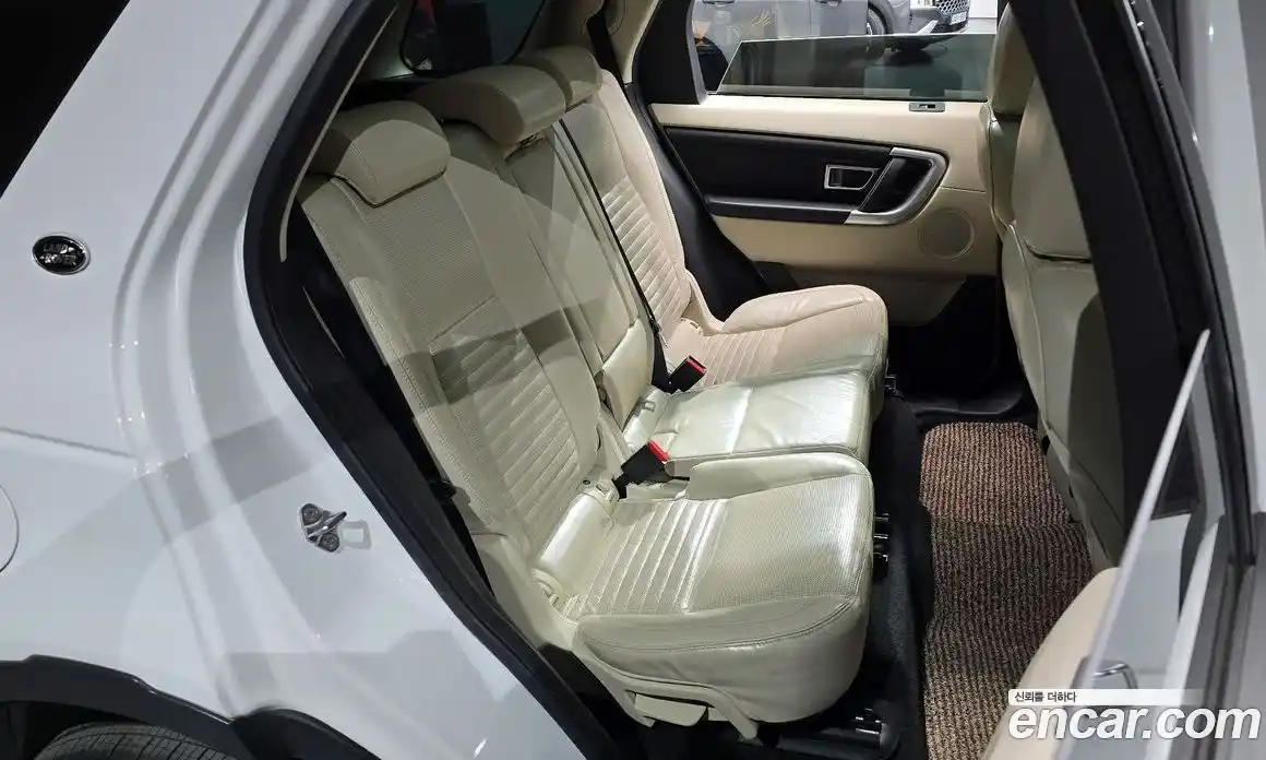 Land Rover Discovery Sport 2018 2.0 Автомат в Москве № 166513, фото 8