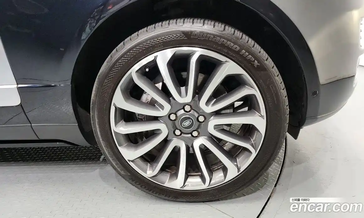 Land Rover Range-Rover 2017 4.4 Автомат в Москве № 166593, фото 18