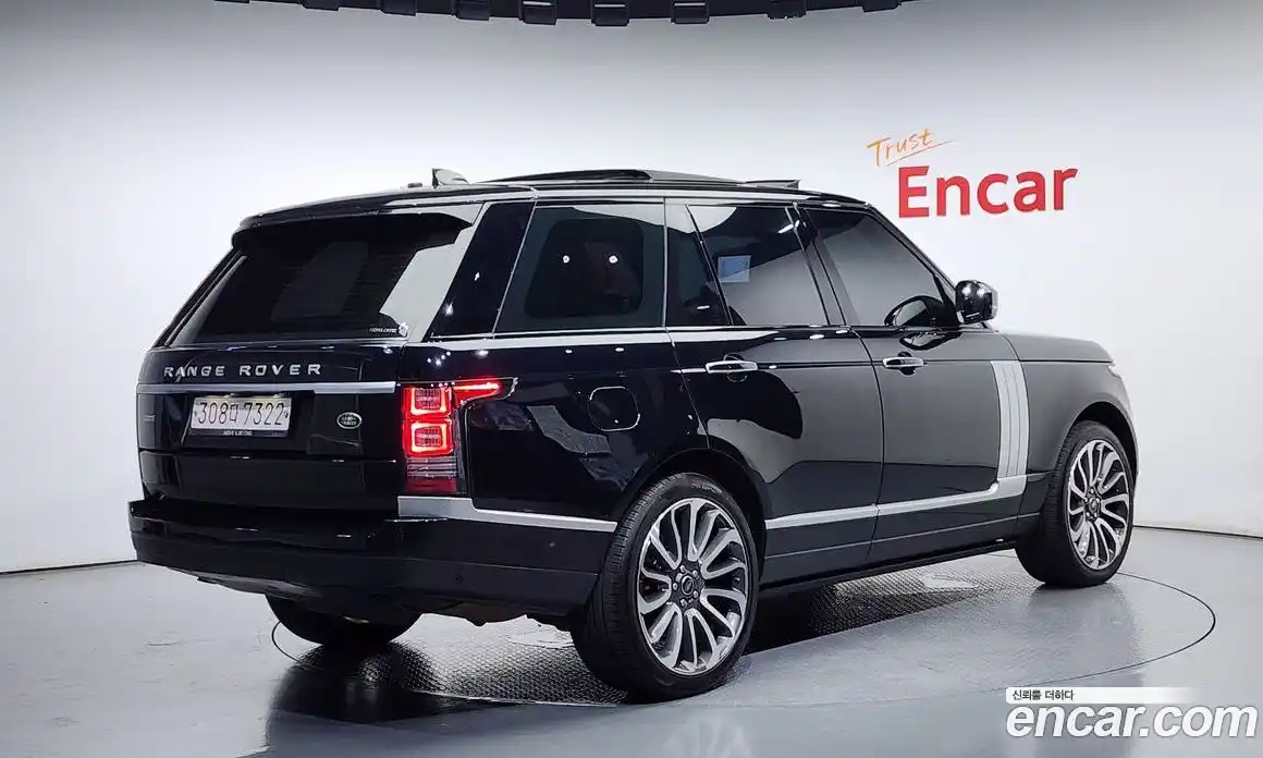 Land Rover Range-Rover 2017 4.4 Автомат в Москве № 166593, фото 20