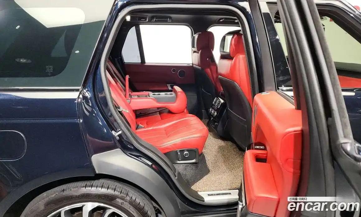 Land Rover Range-Rover 2017 4.4 Автомат в Москве № 166593, фото 3