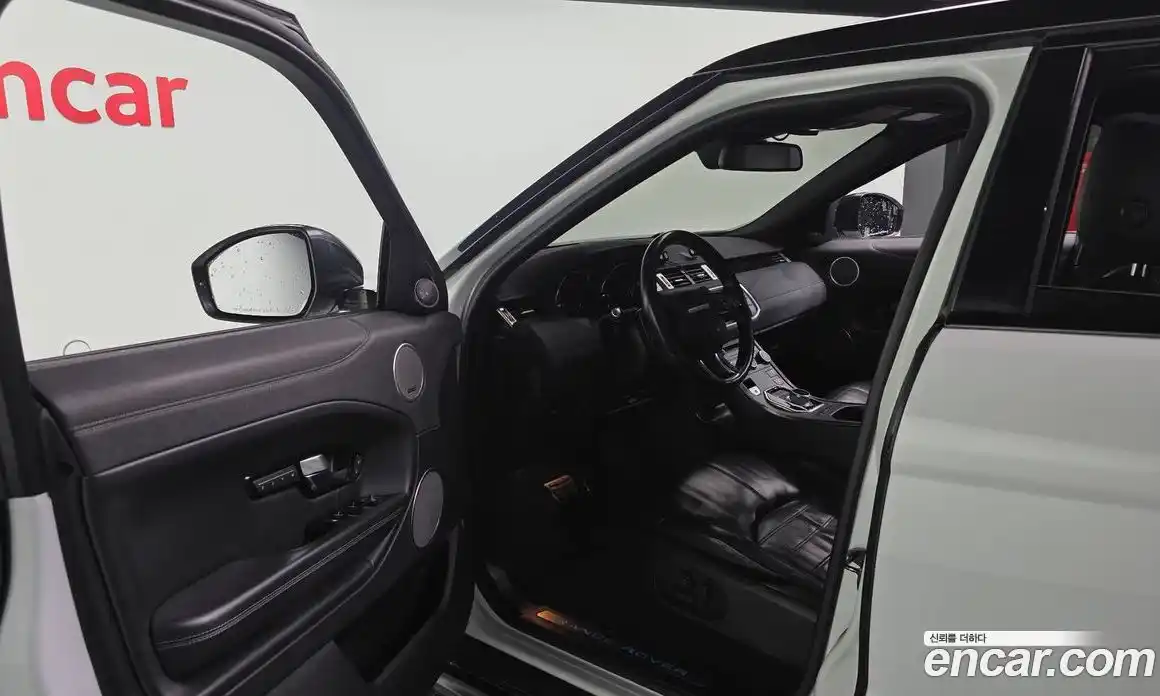 Land Rover Range-Rover Evoque 2016 2.0 Автомат в Москве № 166704, фото 10