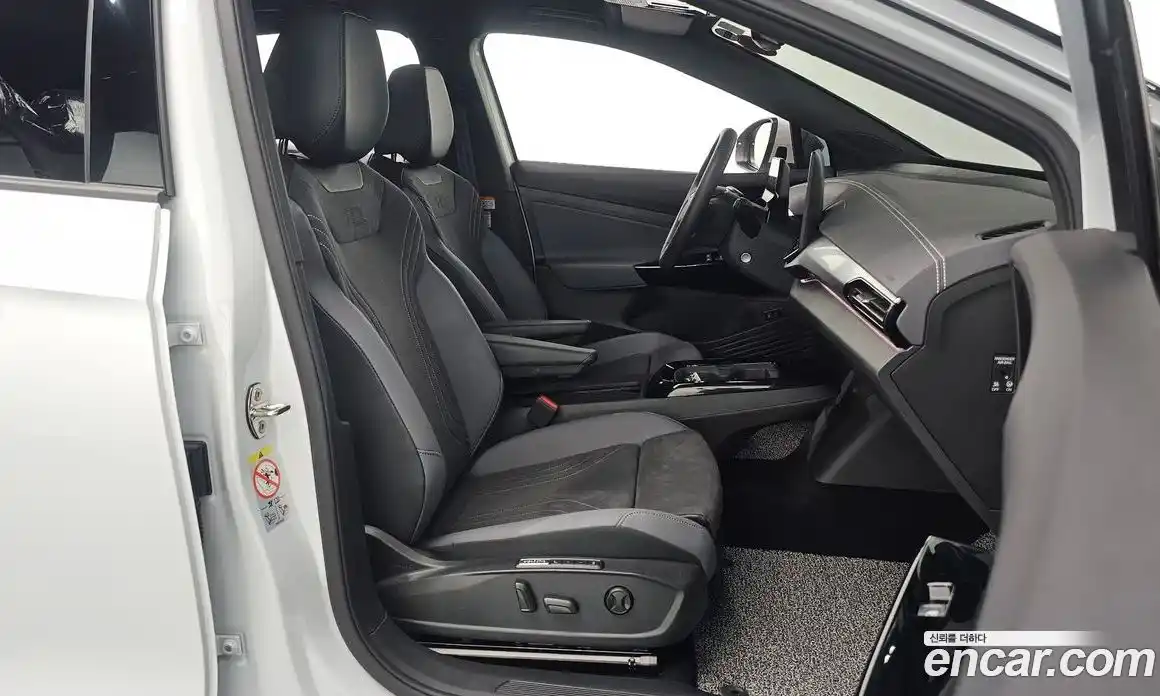 Volkswagen ID.5 2025 0.2 Автомат в Москве № 168378, фото 12