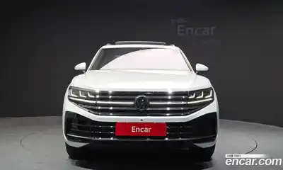 Volkswagen Touareg 2024 3.0 Автомат в Москве № 168501, миниатюра 2