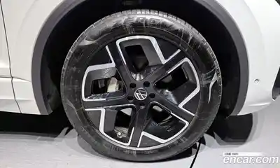 Volkswagen Touareg 2024 3.0 Автомат в Москве № 168501, миниатюра 4