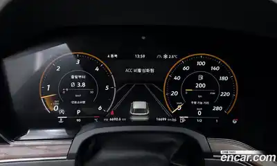 Volkswagen Touareg 2024 3.0 Автомат в Москве № 168501, миниатюра 5