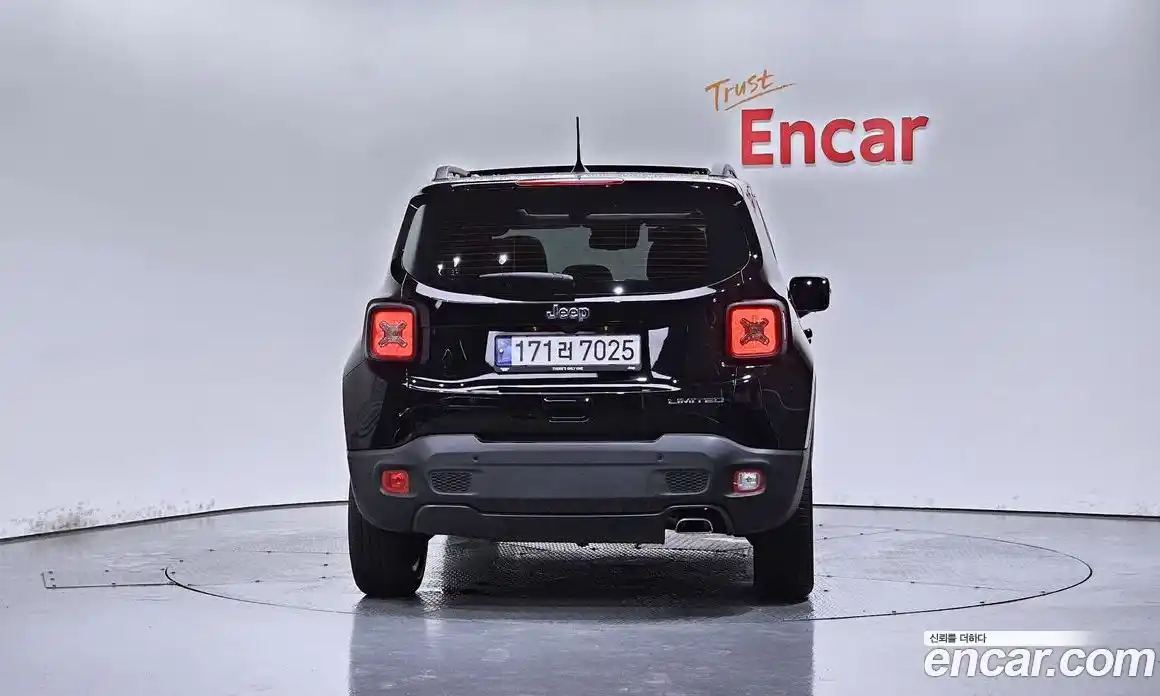 Jeep Renegade 2022 1.3 Автомат в Москве № 169381, фото 7