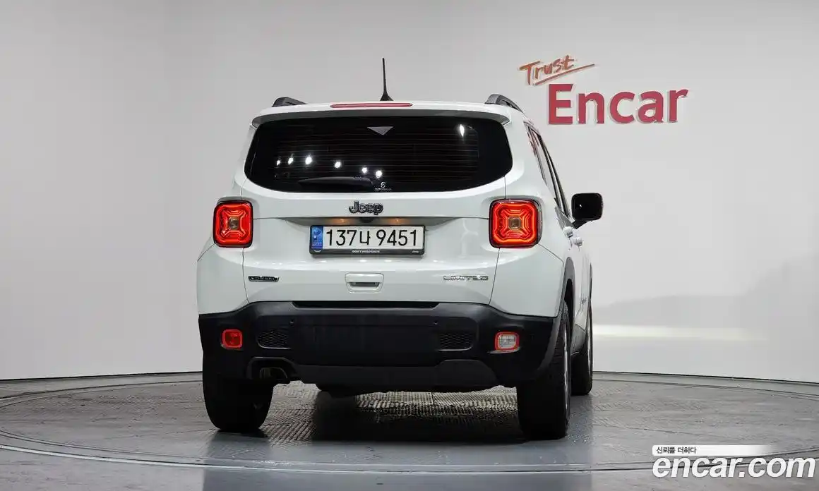 Jeep Renegade 2020 1.6 Автомат в Москве № 169755, фото 16
