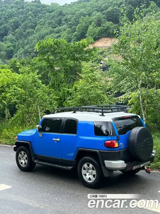 Toyota FJ Cruiser 2007 4.0 Автомат в Москве № 170327, фото 3