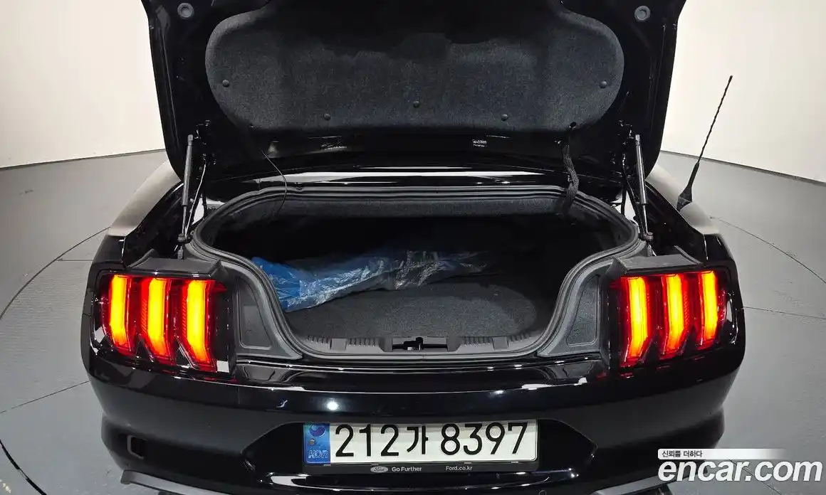 Ford Mustang 2023 2.3 Автомат в Москве № 170782, фото 20