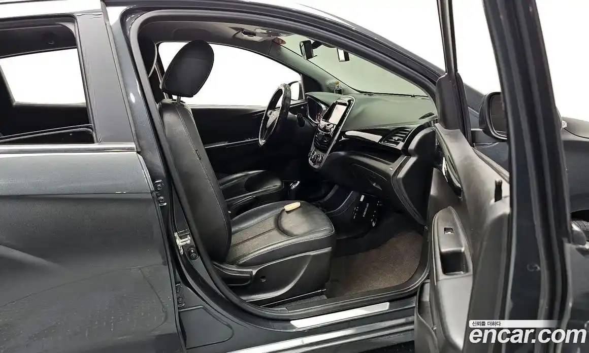 Chevrolet Spark 2017 1.0 Автомат в Москве № 174564, фото 8