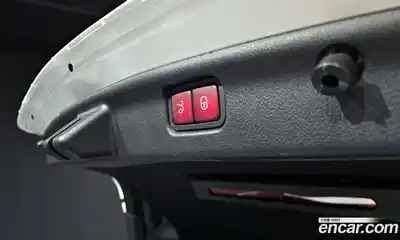 Mercedes-Benz C-Class 2023 2.0 Автомат в Москве № 176517, миниатюра 10