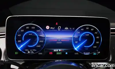 Mercedes-Benz EQE 2024 0.3 Автомат в Москве № 176794, миниатюра 3