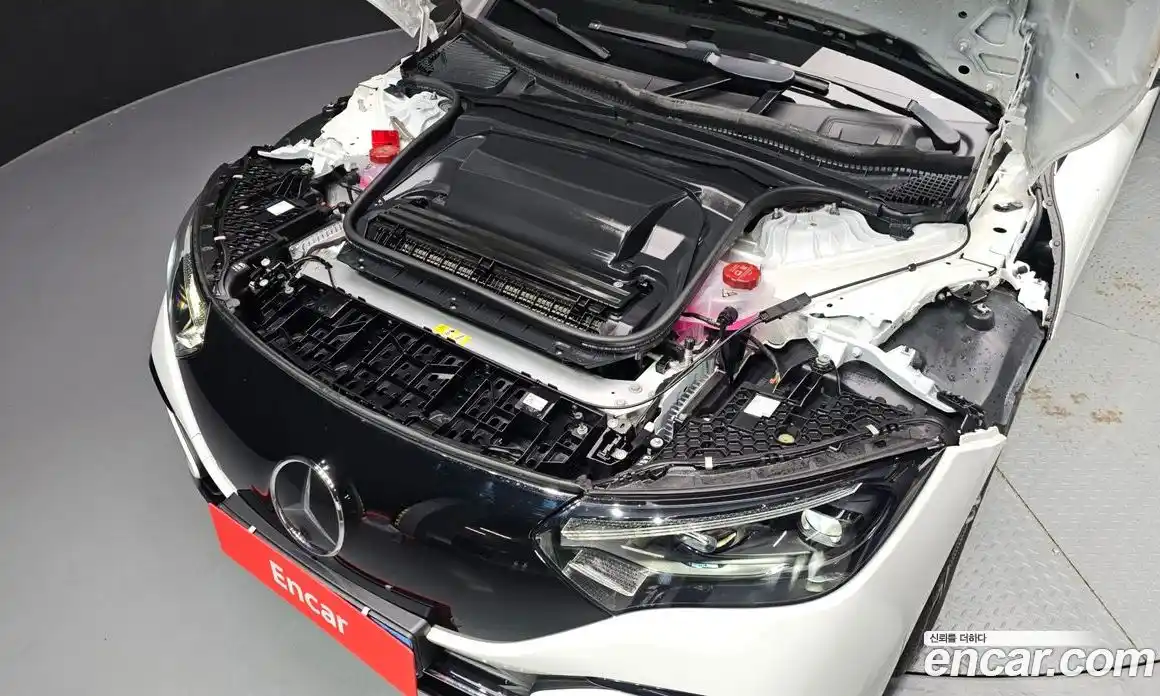 Mercedes-Benz EQE 2024 0.3 Автомат в Москве № 176794, фото 10