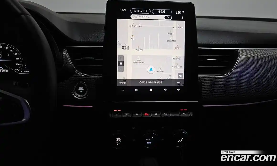 Renault XM3 2023 1.6 Автомат в Москве № 177317, фото 17