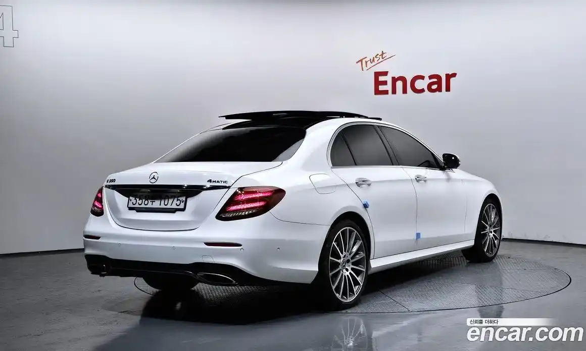 Mercedes-Benz E-Class 2019 2.0 Автомат в Москве № 178894, фото 16