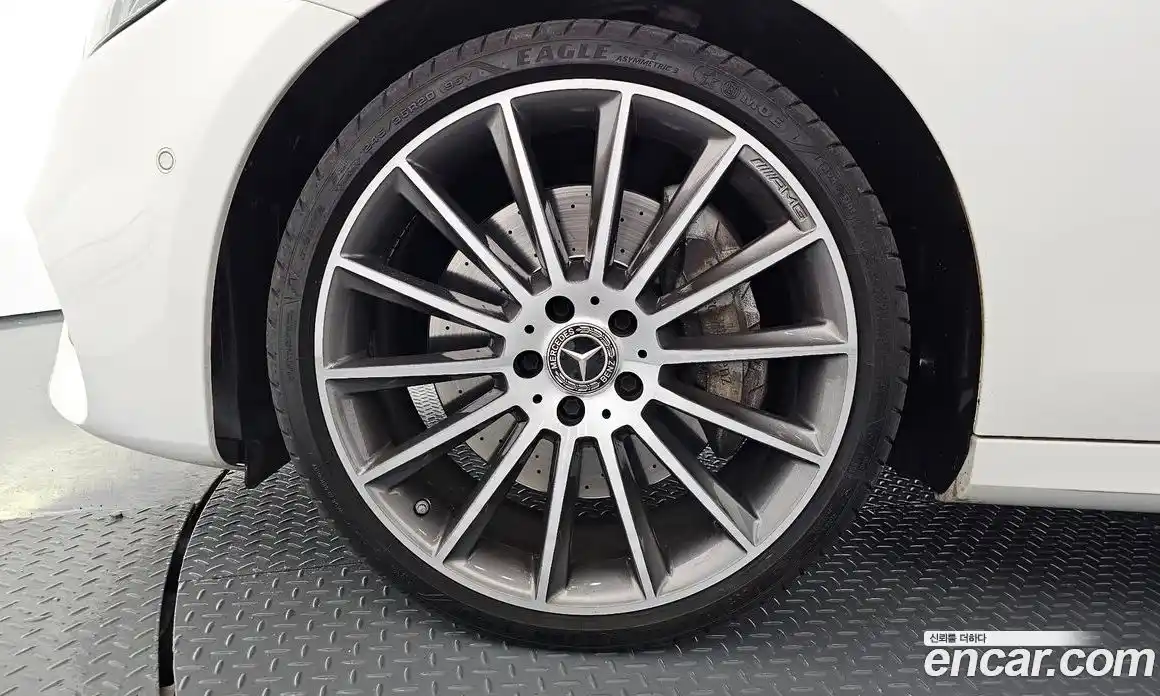 Mercedes-Benz E-Class 2019 2.0 Автомат в Москве № 178894, фото 17