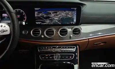 Mercedes-Benz E-Class 2019 2.0 Автомат в Москве № 178894, миниатюра 3