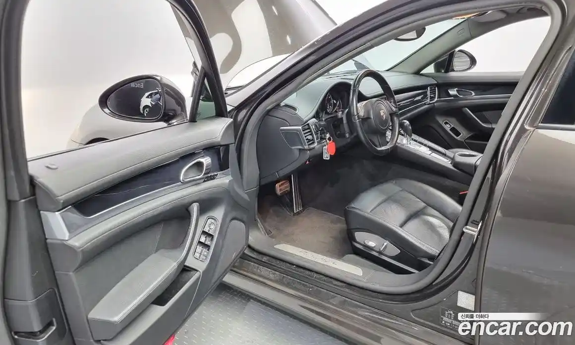 Porsche Panamera 2011 3.6 Автомат в Москве № 181274, фото 8