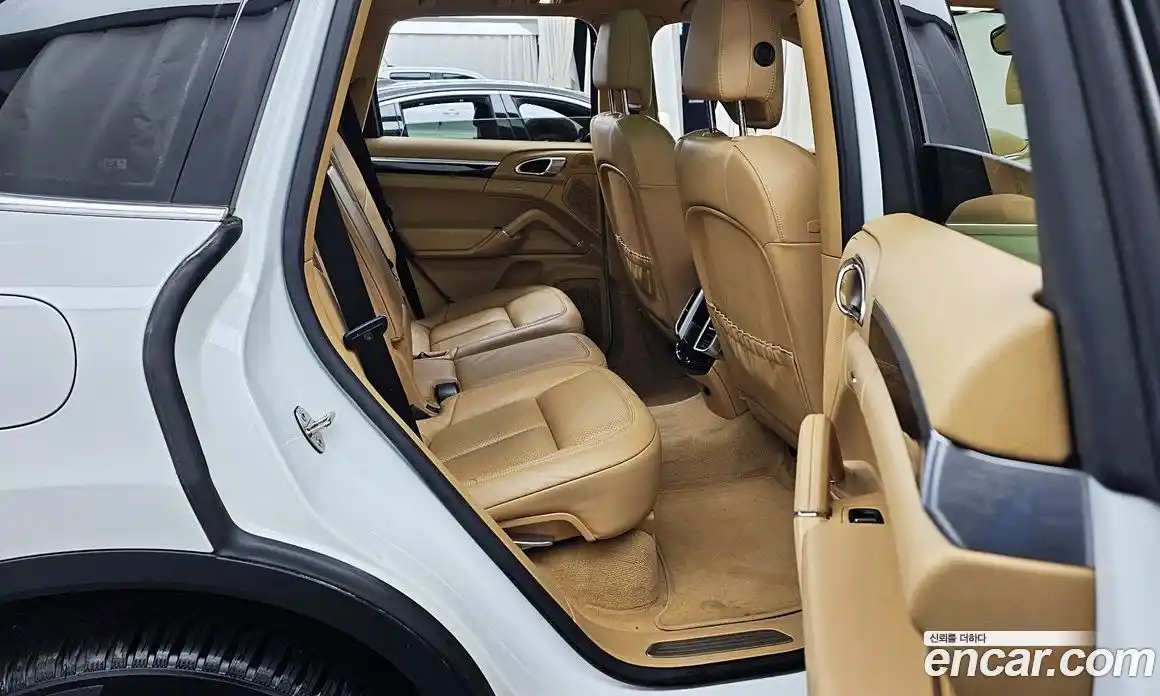 Porsche Cayenne 2015 3.0 Автомат в Москве № 182648, фото 13