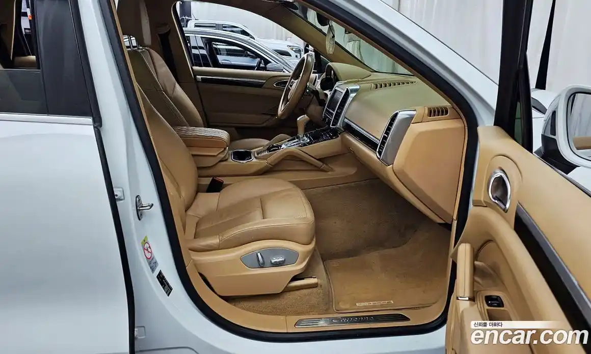 Porsche Cayenne 2015 3.0 Автомат в Москве № 182648, фото 19