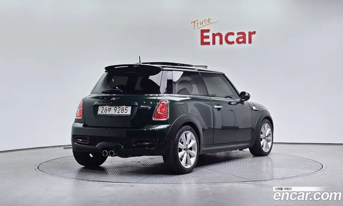 Mini Cooper 2013 1.6 Автомат в Москве № 186292, фото 17