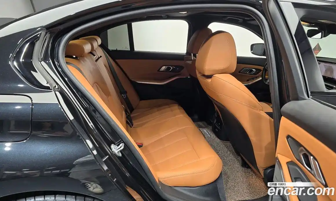 BMW 3-Series 2024 2.0 Автомат в Москве № 187980, фото 11