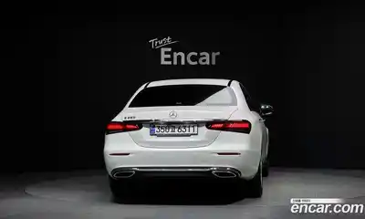 Mercedes-Benz E-Class 2021 2.0 Автомат в Москве № 193535, миниатюра 5